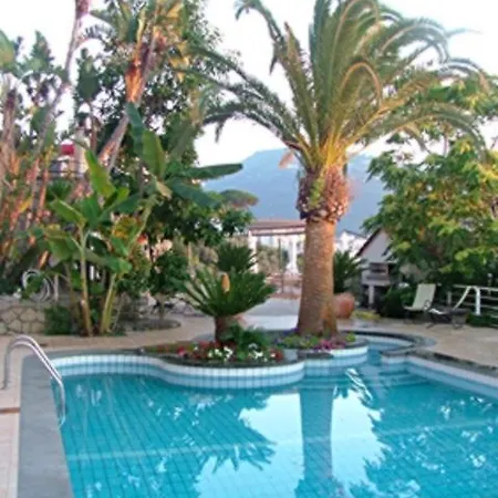 Ketty Bed & Breakfast 4*