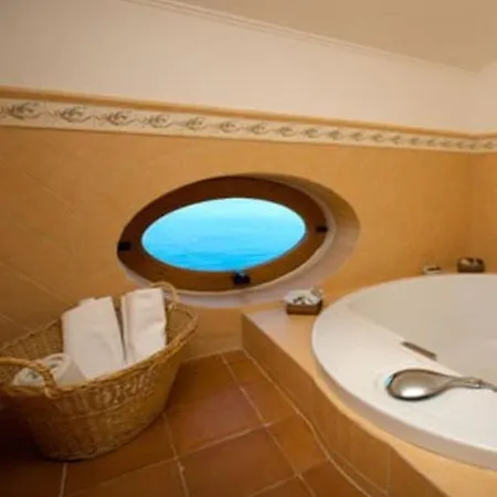 Ketty 4* فيكو إيكوينس