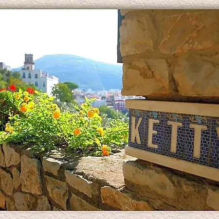 Ketty 4*